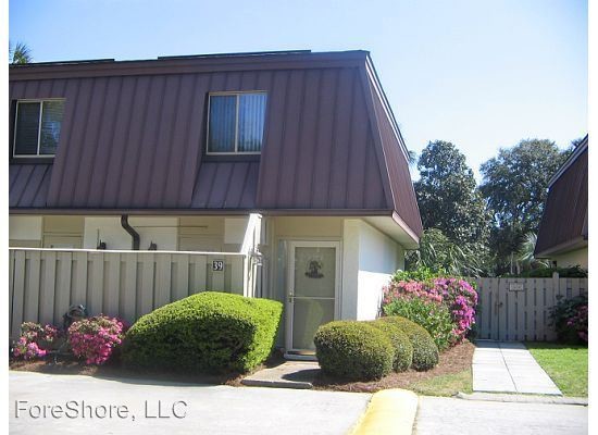 Primary Photo - 32 S Forest Beach Dr