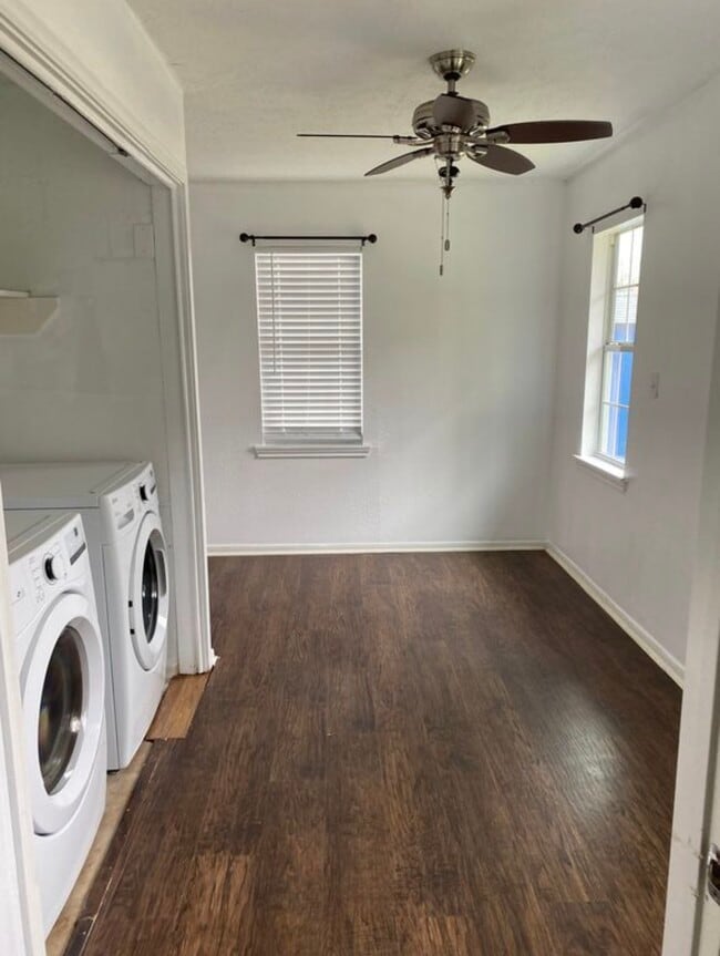 Foto del edificio - 111 E Southland Ave