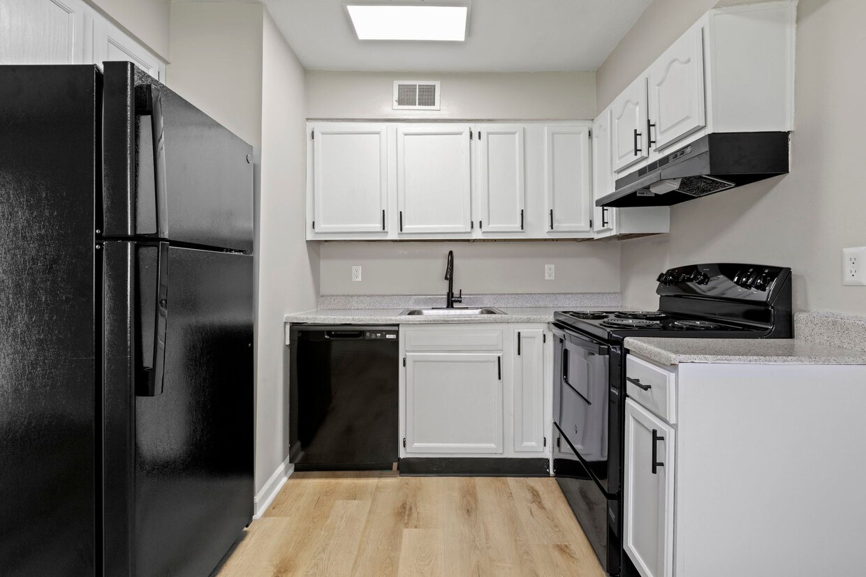 Foto principal - The Hills Apartment Homes