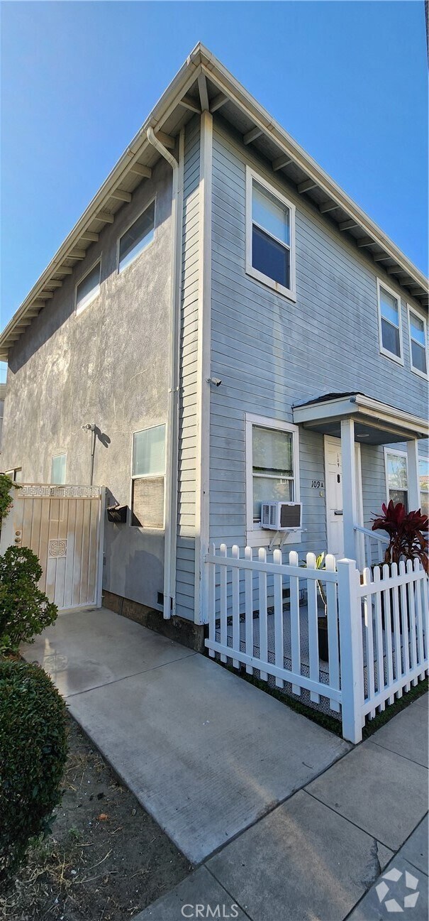 Long Beach/Ports Apartments for Rent with a Garage Long Beach, CA