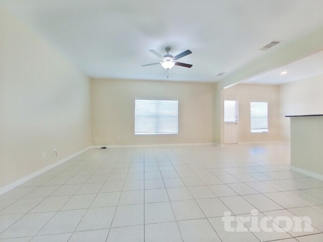 Foto del edificio - 536 Red Dusk Paint Dr