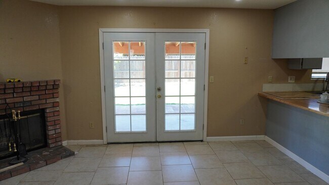 Foto del edificio - 3723 Joppa Ln