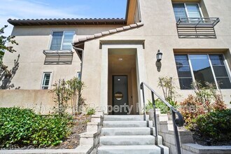 Building Photo - 2234 Capistrano Way