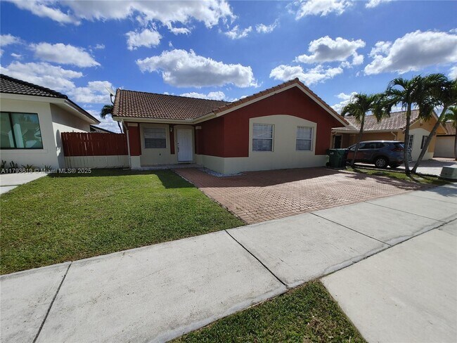 Building Photo - 1137 NW 128th Pl