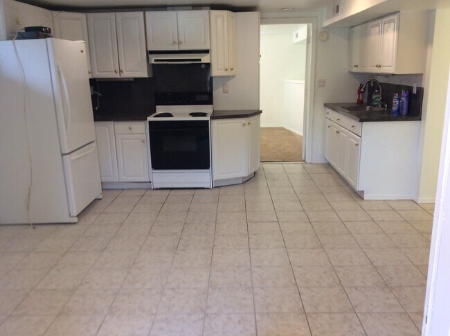 Foto del edificio - 61 Shady Ln