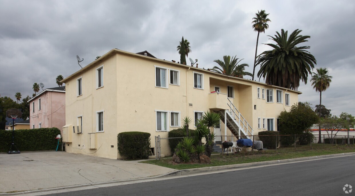 Building Photo - 1251 Lincoln Ave