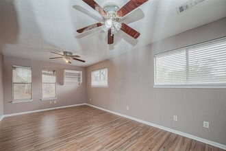 Building Photo - 4015 Black Locust Dr