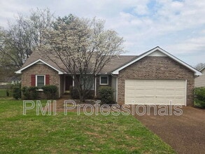 Building Photo - 2426 Bennington Dr
