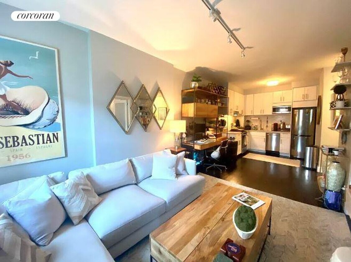 Foto principal - 182 Columbus Ave