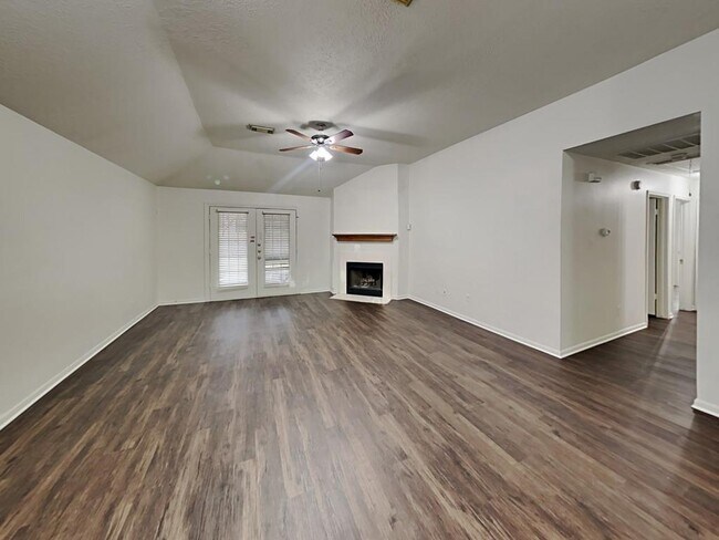 Building Photo - 16306 Jast Dr