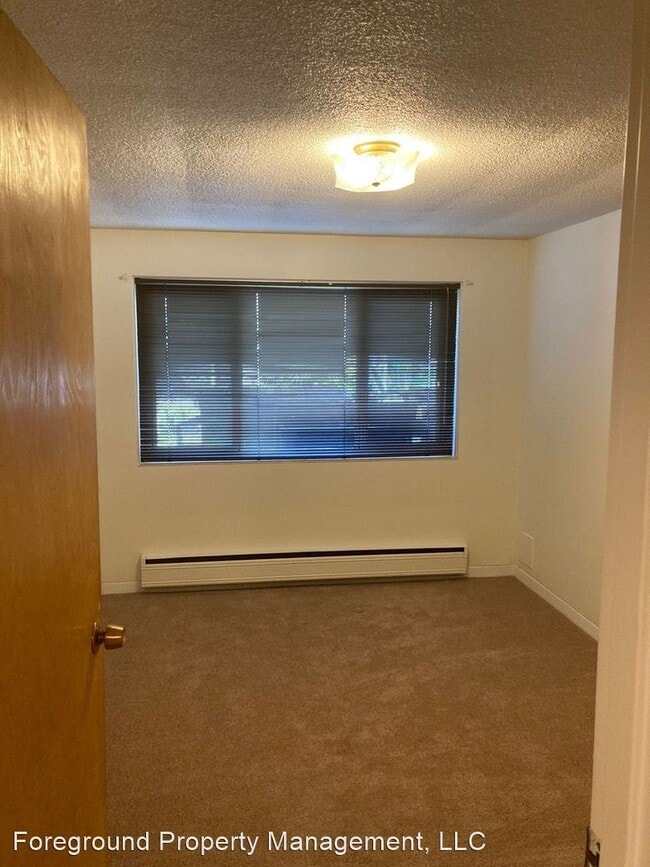 Building Photo - 2323 W Newton St