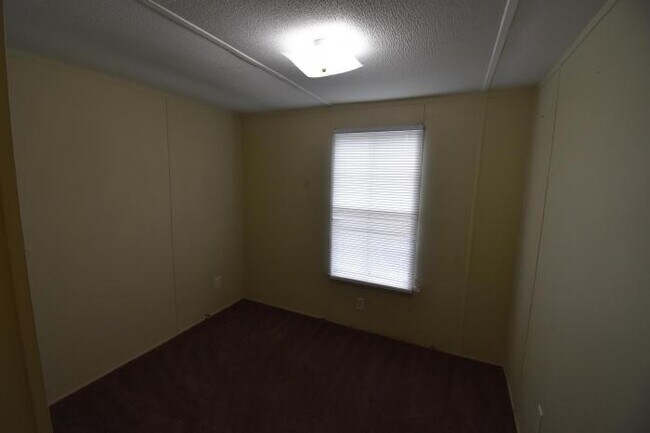 Building Photo - 3 bedroom in Goldsboro NC 27530