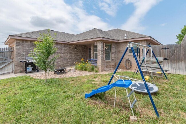 Building Photo - 4411 S Williams
