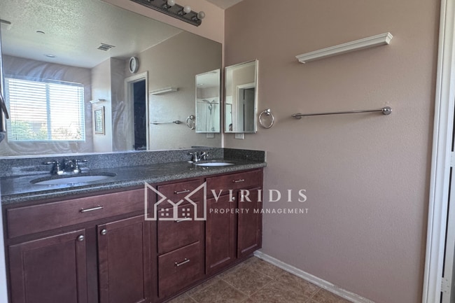 Building Photo - 15810 Quintero Pl