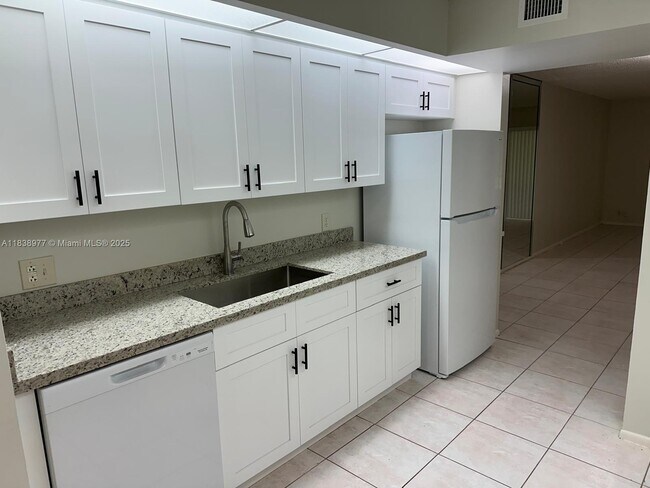 Foto del edificio - 1000 SW 125th Ave