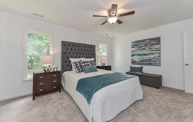 Foto del edificio - 5610 Vandora Dr