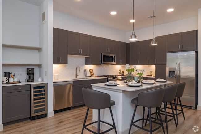 Kitchen - The Rosslyn at Garden Oaks