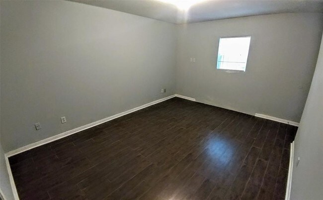 Building Photo - 7003 S Gessner Rd