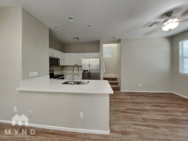Building Photo - 451 S Hawes Rd