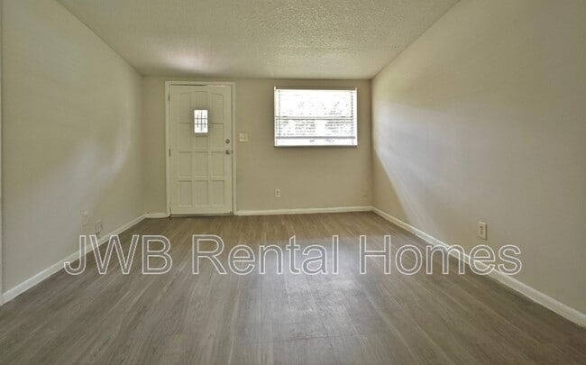 Foto del edificio - 7447 Legrande St S