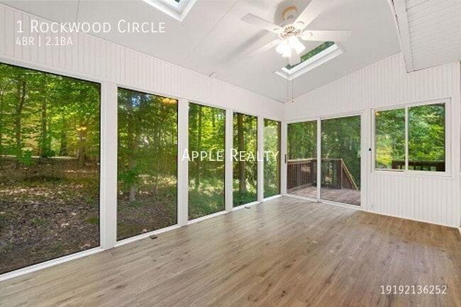 Foto del edificio - 1 Rockwood Cir