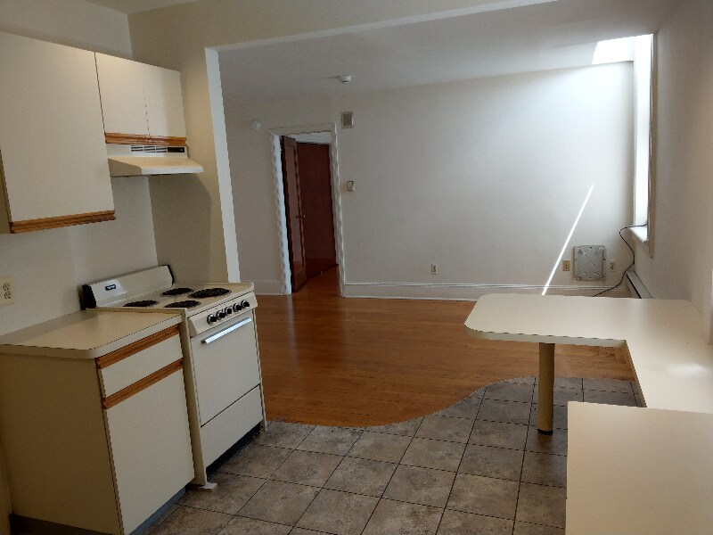 Foto principal - 83 Main St