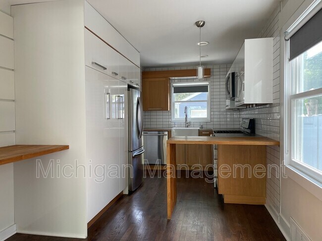 Foto del edificio - 3403 Chester Rd