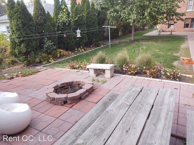 Building Photo - 2 br, 1 bath House - 1622 18th Ave #22