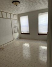 Building Photo - 6314 24th Ave