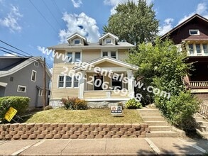 Building Photo - 418 Rose Ln