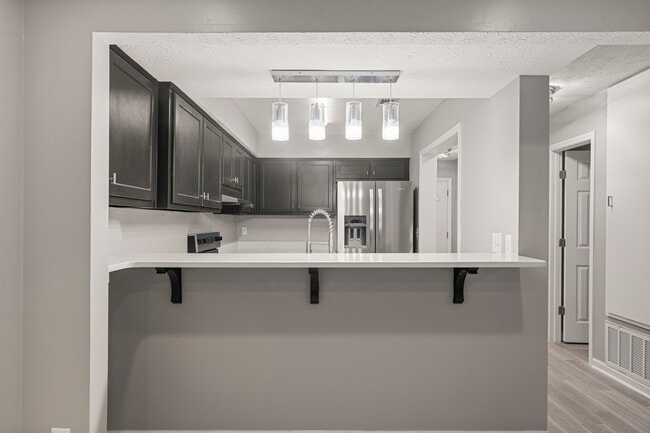 Building Photo - 6344 Olde Towne Dr