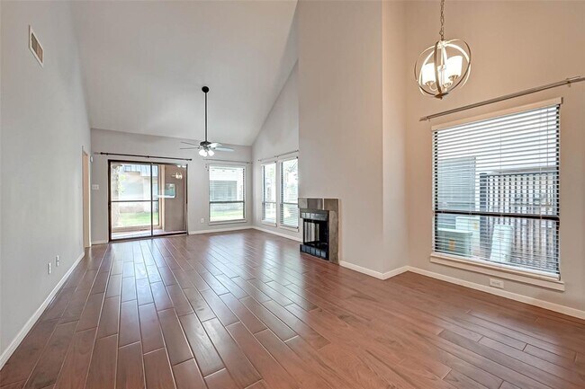 Building Photo - 4144 Greystone Way