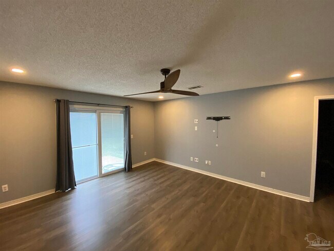 Foto del edificio - 10340 Chinaberry Ct