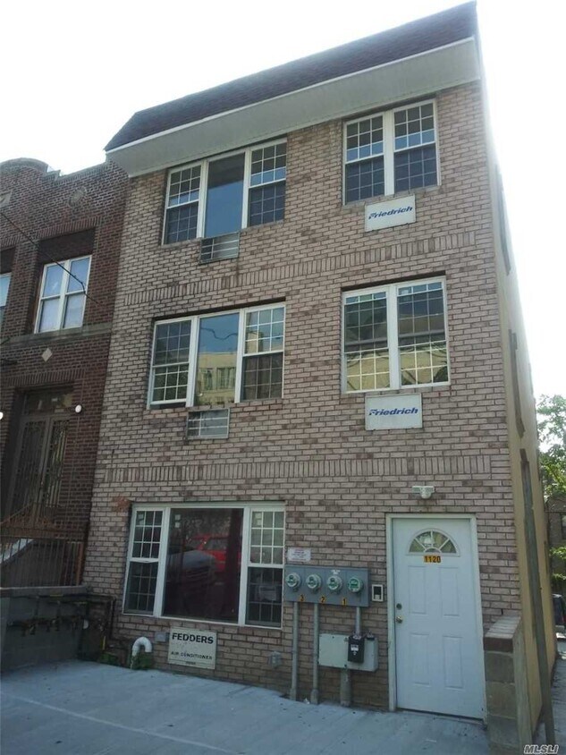 Primary Photo - 1120 Sherman Ave