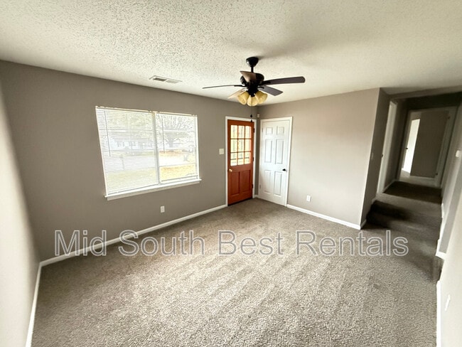 Building Photo - 4179 Leacrest Cove