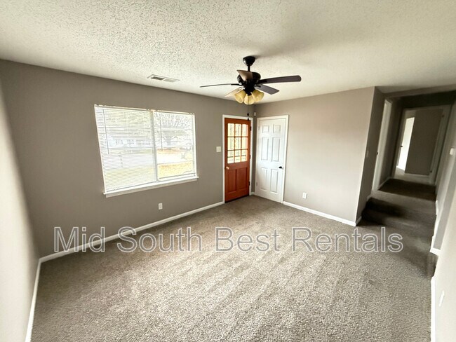 Foto del edificio - 4179 Leacrest Cove