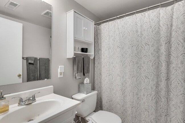 Foto del edificio - 402 Grindall St