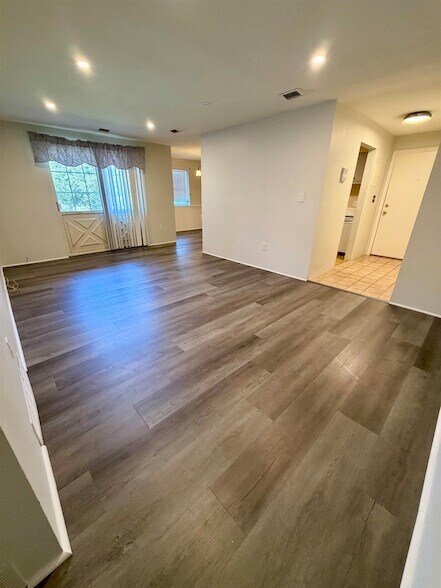Building Photo - 9 Louisburg Square