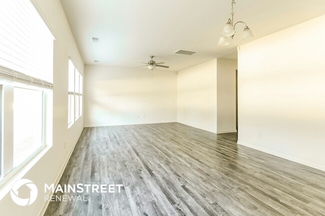 Building Photo - 13021 Joclaire Ct