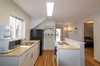 Building Photo - 111 8th Ave SE
