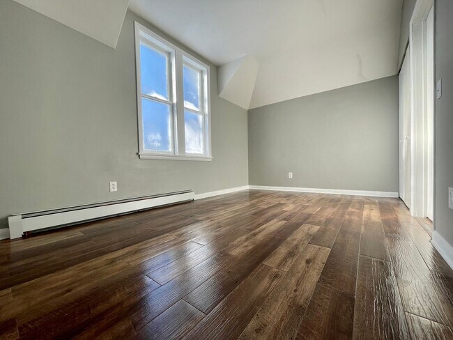 Foto del edificio - 349 6th Ave S