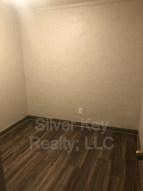 Building Photo - 1426-1432 Niles Ferry Rd