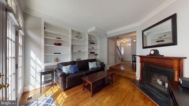 Foto del edificio - 629 S Columbus St