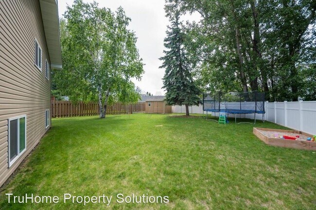 Building Photo - 5 br, 3 bath House - 2101 7th Ave NW