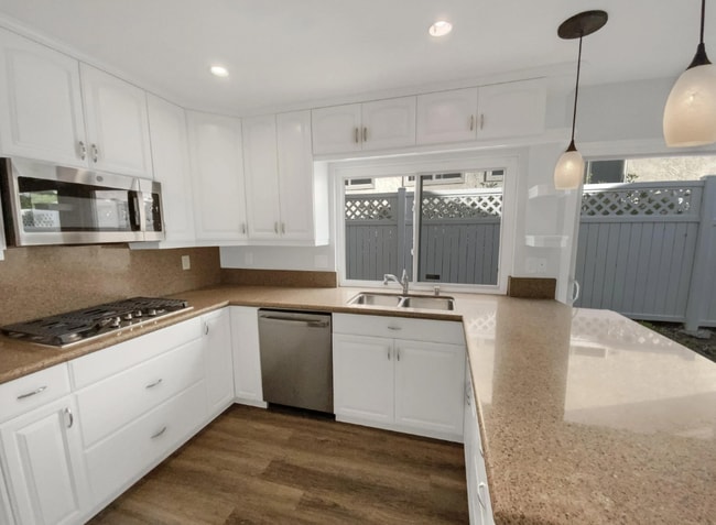 Building Photo - 11002 Promesa Dr