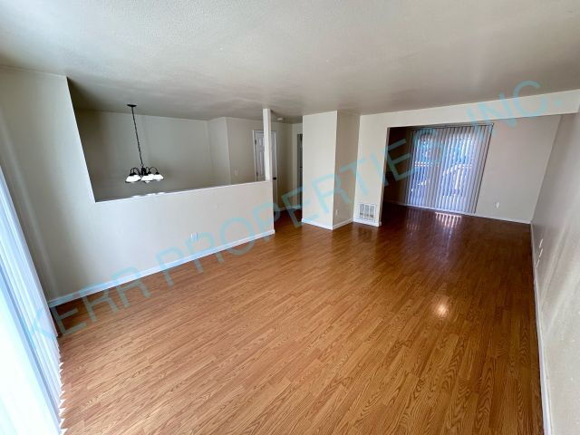 Photo - Charming 2-Bed Gem in Gresham – Spacious Comfort with 1.5 Baths & 1029 Sq. Ft.! Apartment