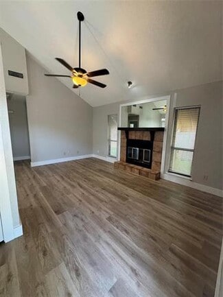 Building Photo - 418 S Las Vegas Trail