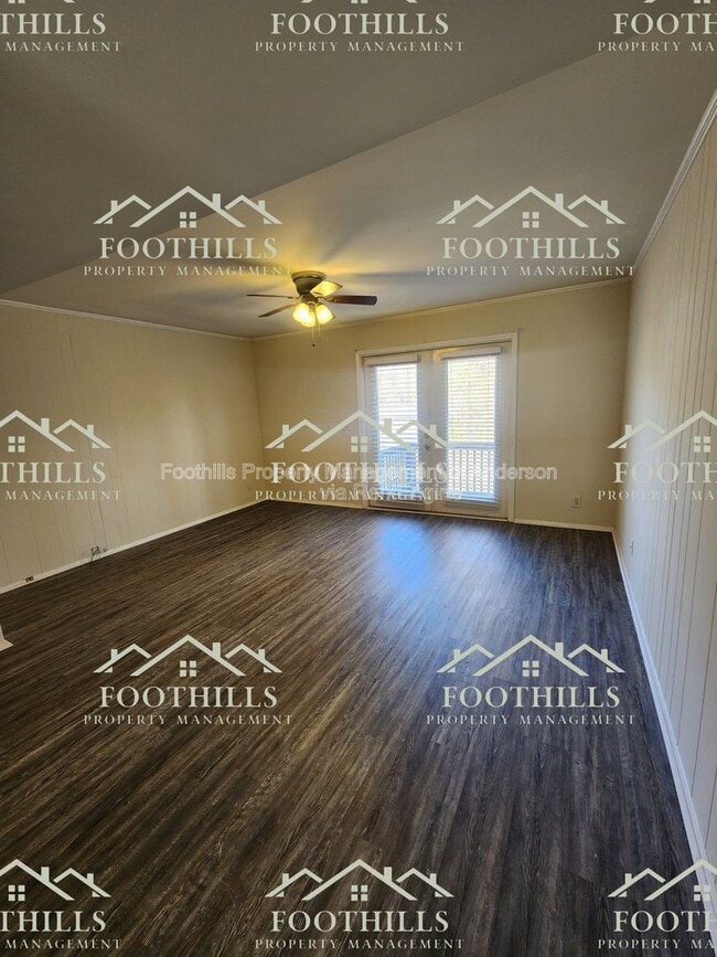 Foto del edificio - 203 Guthrie Rd