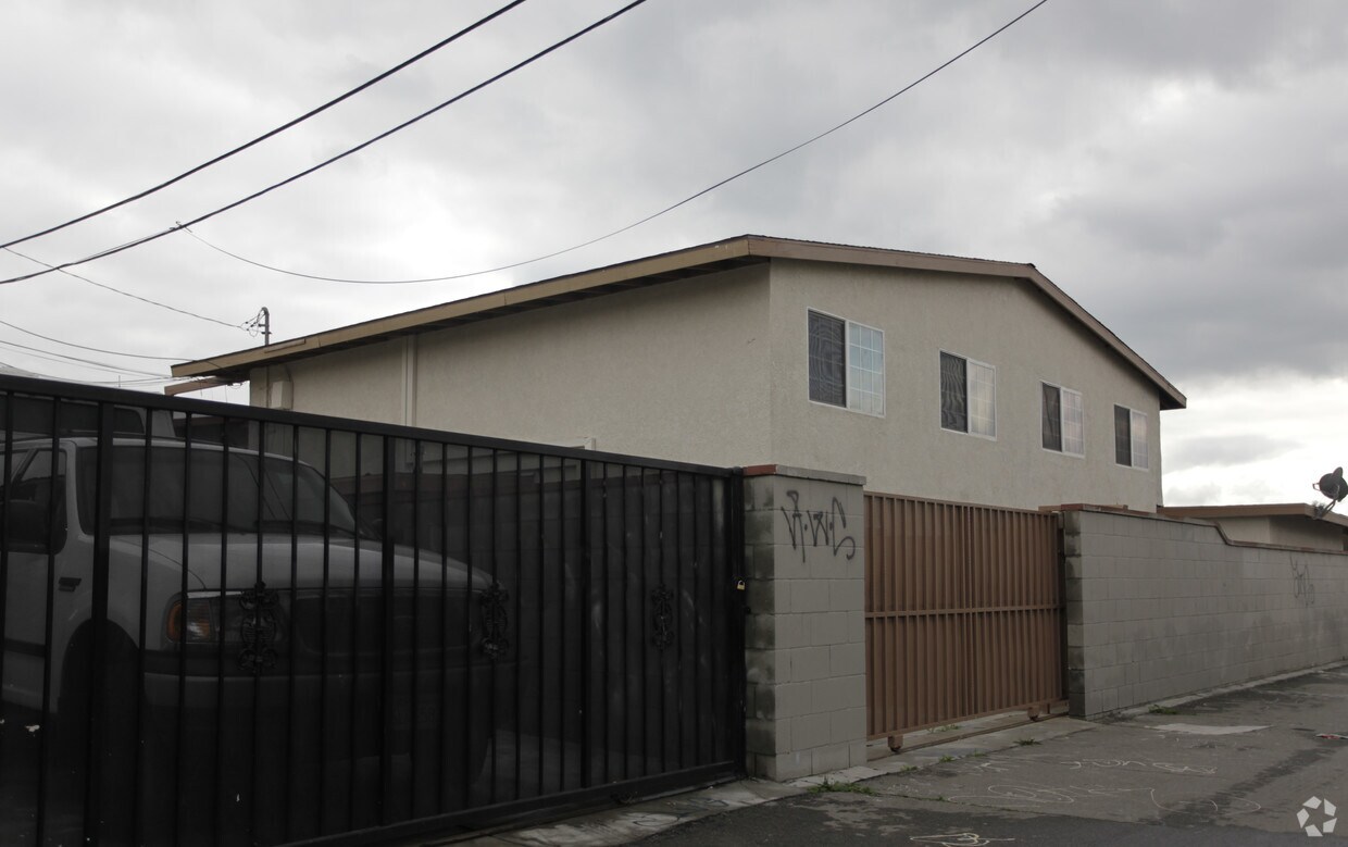 Building Photo - 1360 Virginia Ave