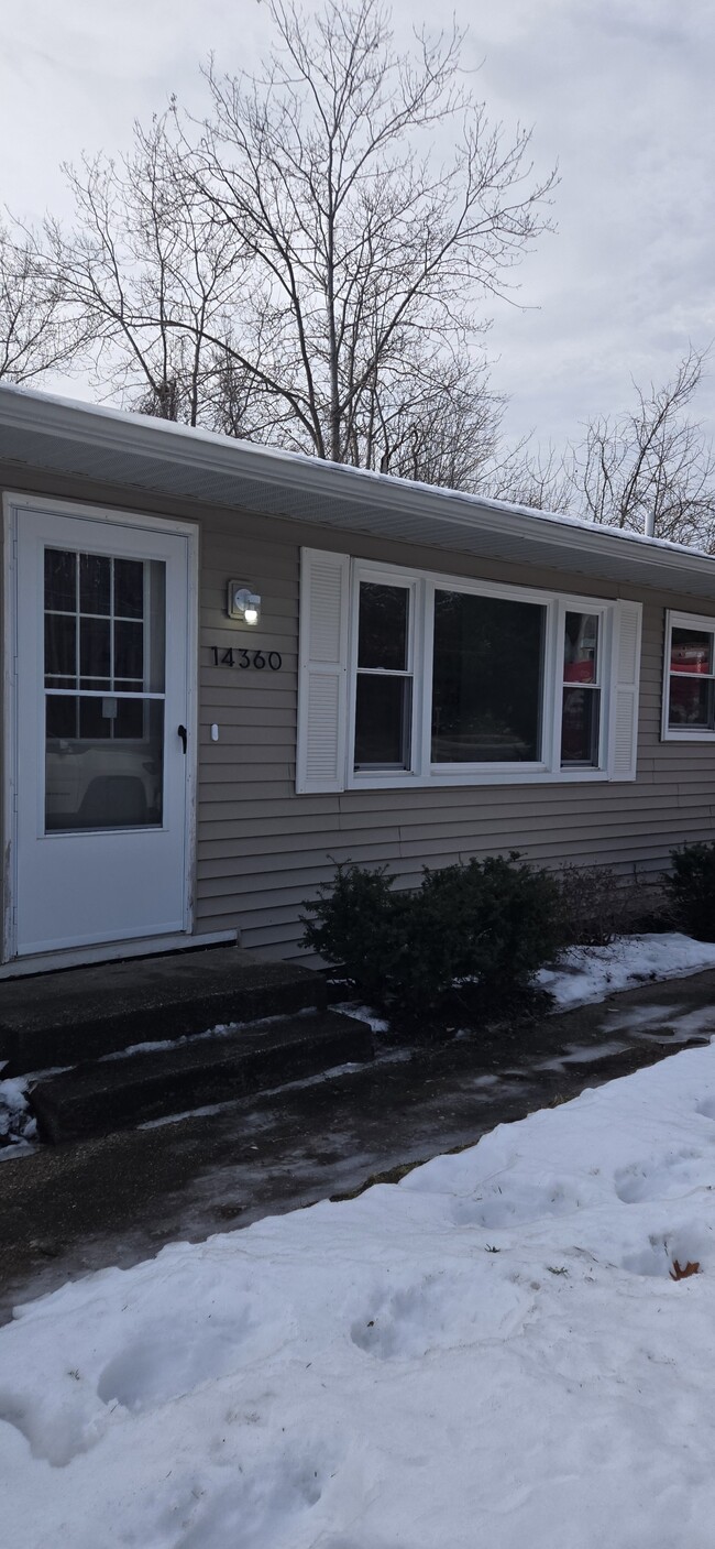 Building Photo - 14360 Leonard Rd